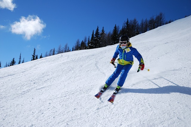 La triada de rodilla puede suceder esquiando