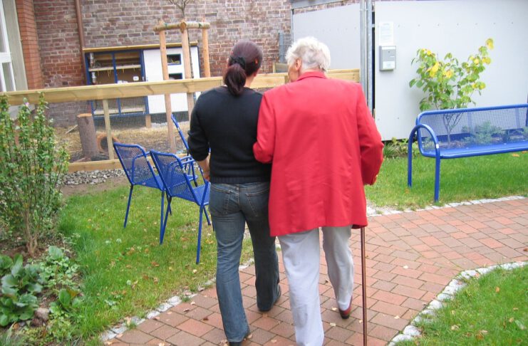 felicidad con alzheimer- por geralt de pixabay